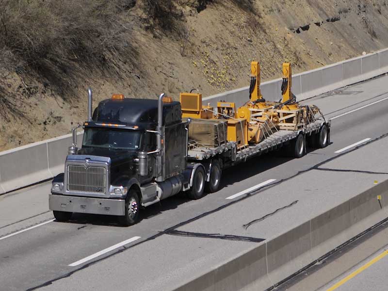 Heavy-Haul-Trucking-Douglasville-Georgia-Tractor-Trailer